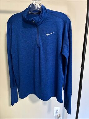 Nike Men’s Blue Half‑Zip Lightweight Pullover